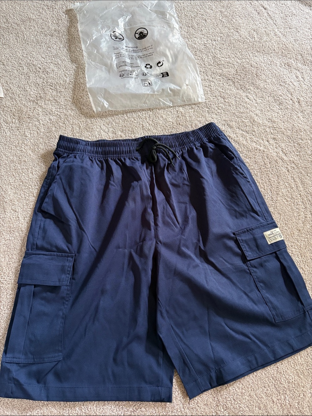 NWT 3 Pairs of Mens size Medium HKS Easy Fit Cargo Shorts by Boris Biden Insaeri
